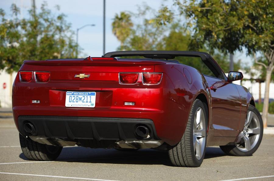  Chevrolet Camaro Convertible 2011 года  (фото 9 из 82)
